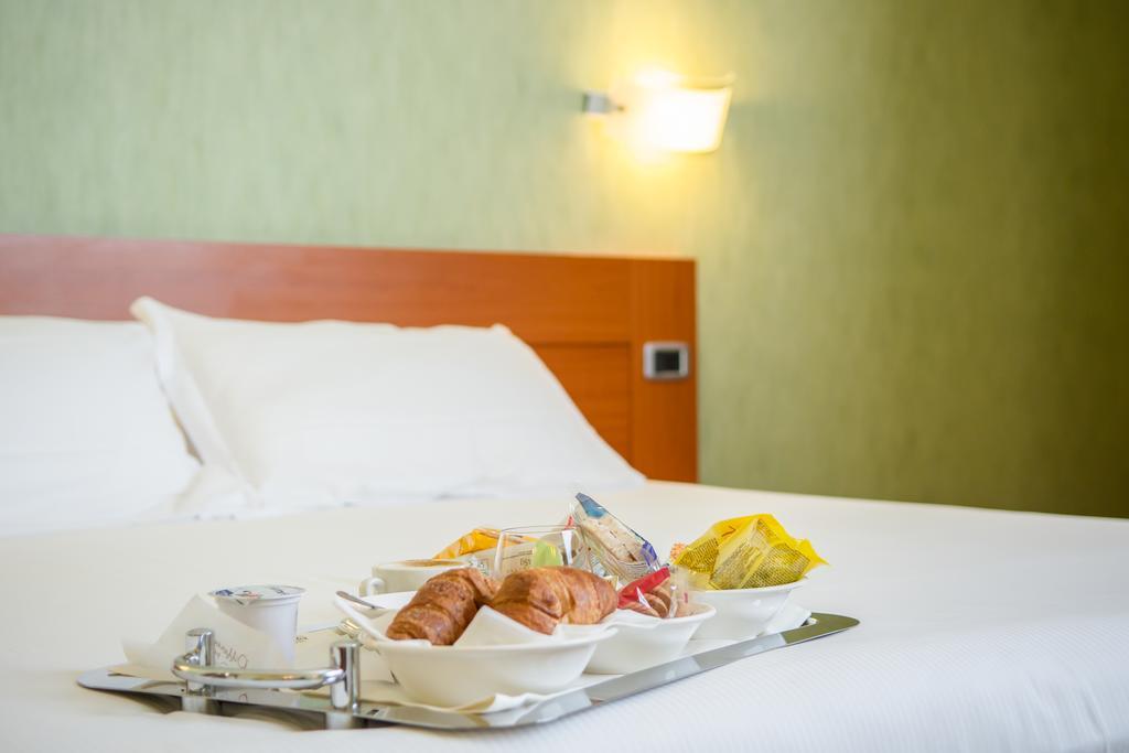 Hotel Concorde Camerano Kültér fotó