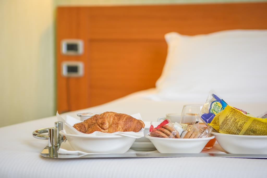 Hotel Concorde Camerano Kültér fotó